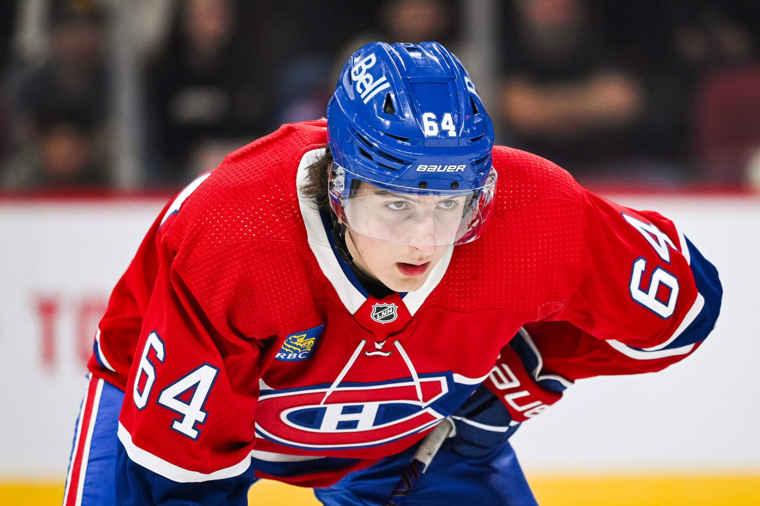 Un temps de glace nettement diminué pour l’espoir du Canadien de Montréal David Reinbacher en Suisse