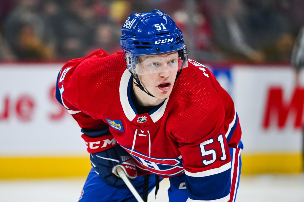 Amende pour Emil Heineman à son premier match dans la LNH