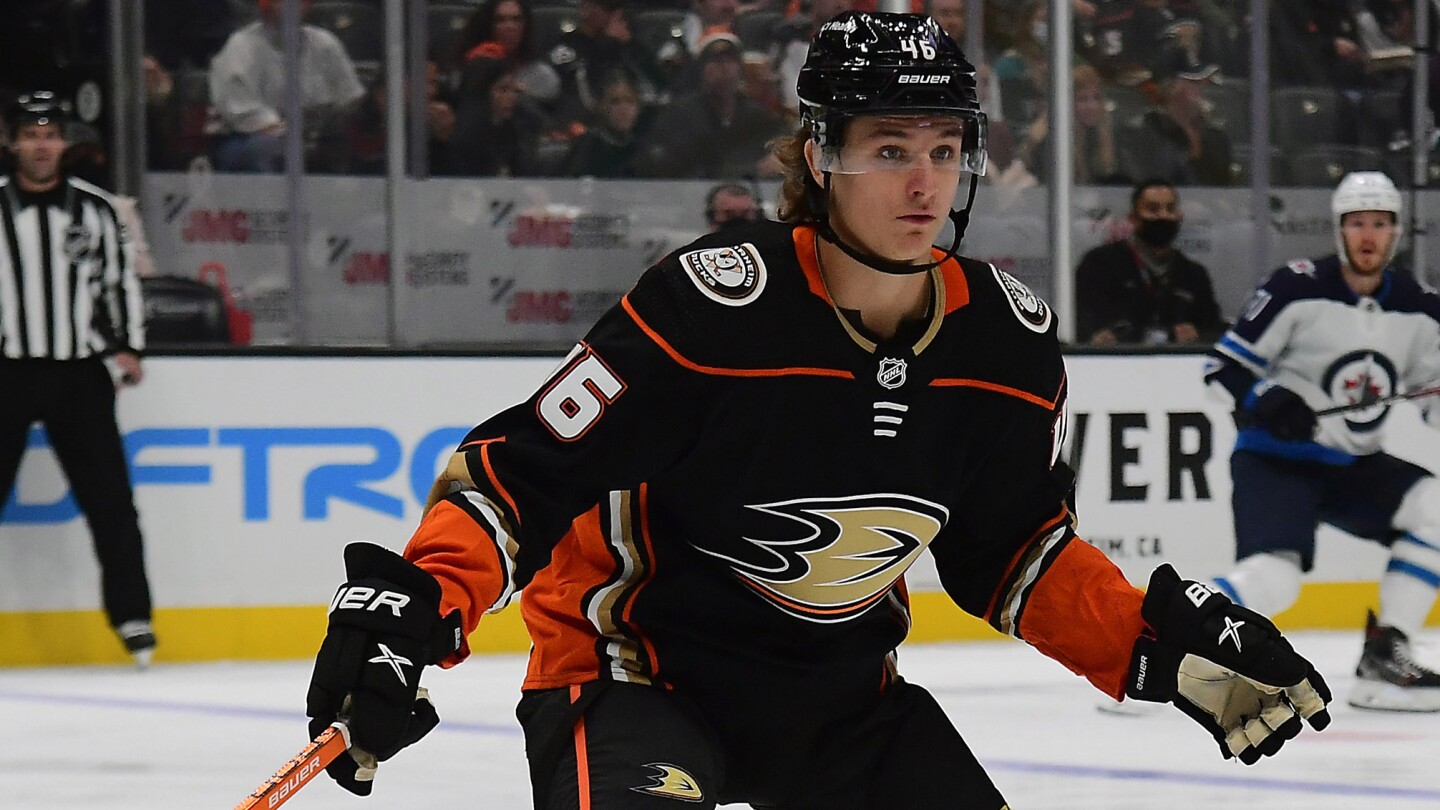 Bonne nouvelle pour les Ducks d’Anaheim : Trevor Zegras est enfin de retour au jeu