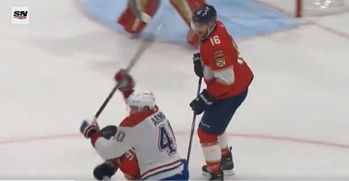 Martin St-Louis n’était pas très heureux contre la pénalité à Joel Armia en troisième période face aux Panthers