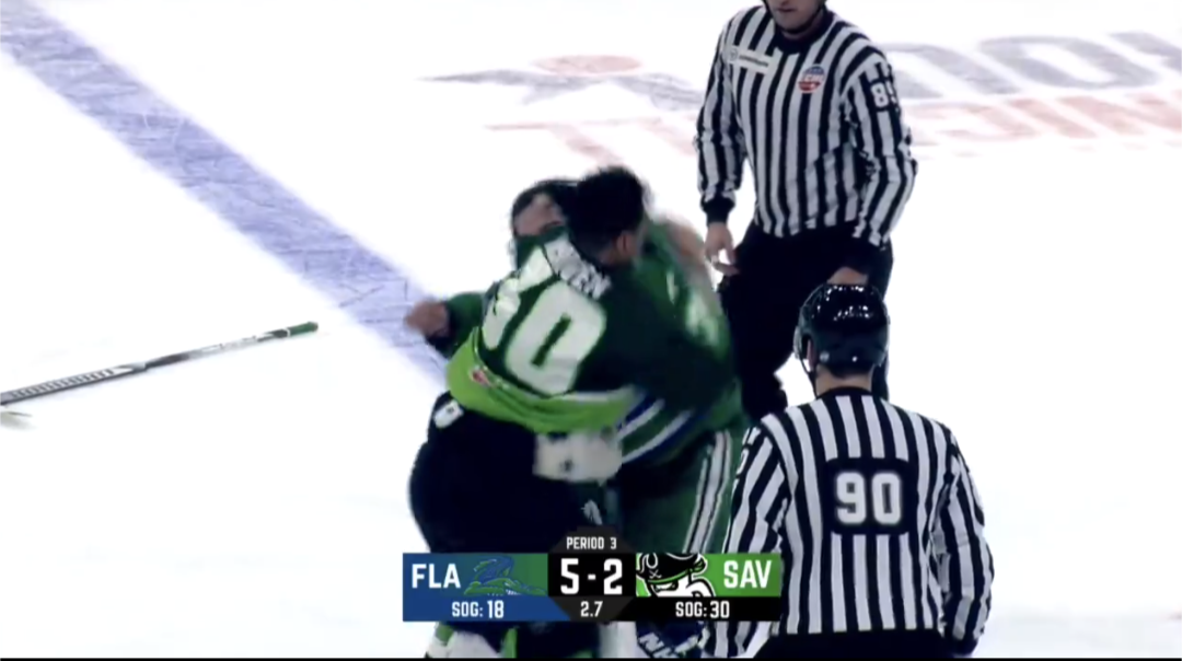 L’ex-espoir du Canadien Michael McNiven a lâché les gants