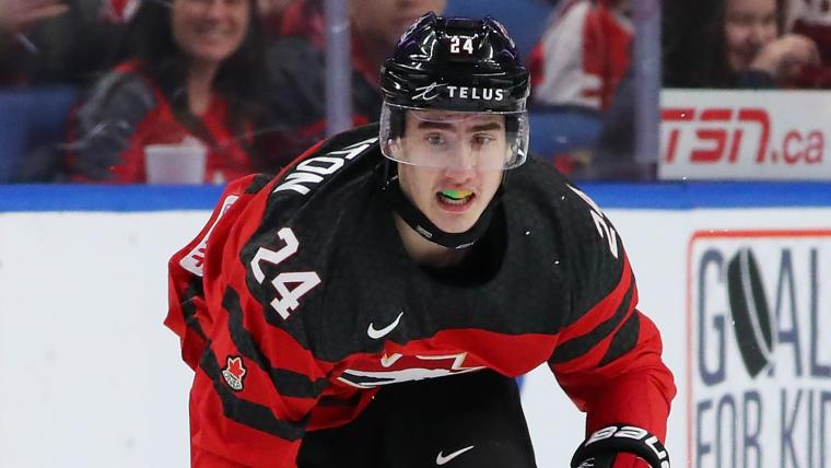 Alex Formenton quitte le HC Ambri-Piotta en Suisse pour des raisons personnelles et revient au Canada