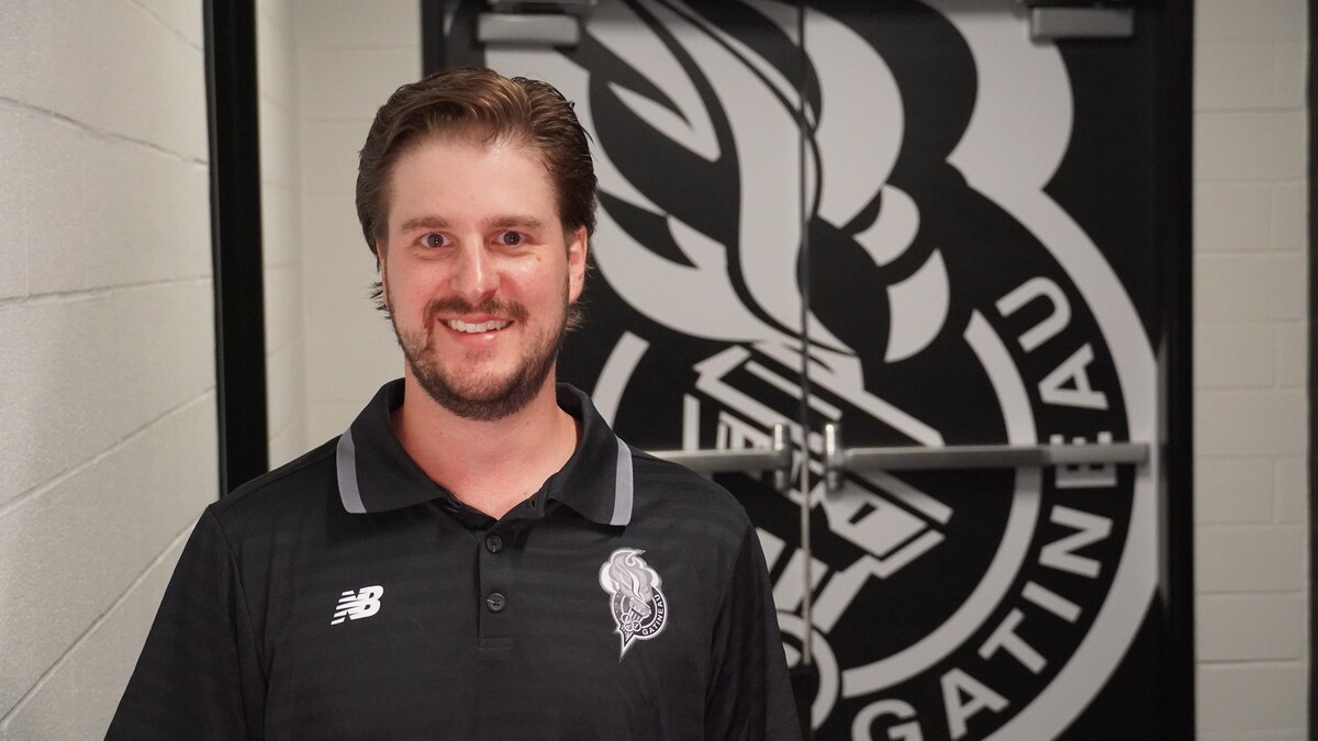 Benoit Desrosiers est FINALEMENT embauché à Long Island