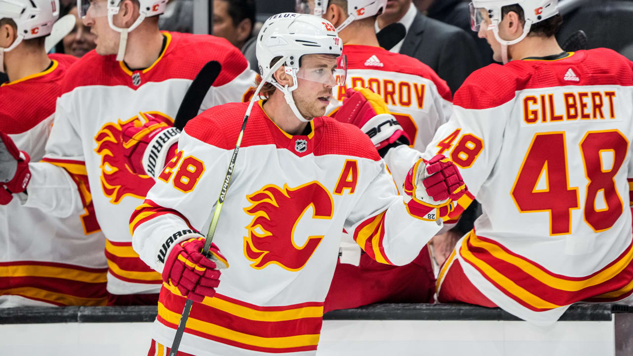 Marché des transactions : Elias Lindholm se dirige vers Vancouver?