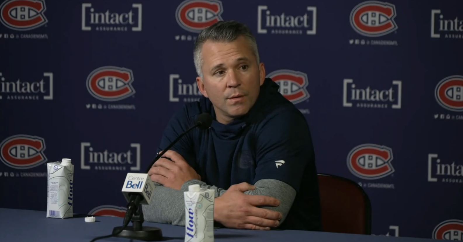 Martin St-Louis a été critique envers Arber Xhekaj en point de presse