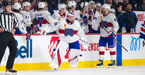 Le gardien de but Strauss Mann vient tout juste d’être rappelé par le Rocket de Laval