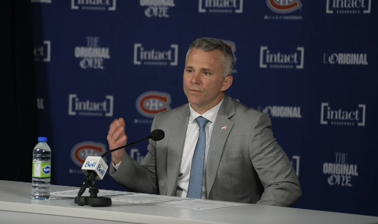 Martin St-Louis résume la séquence bizarre du but refusé à Gallagher