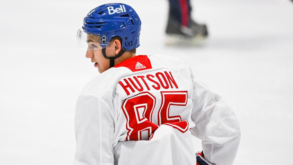 Lane Hutson signe officiellement avec le Canadien