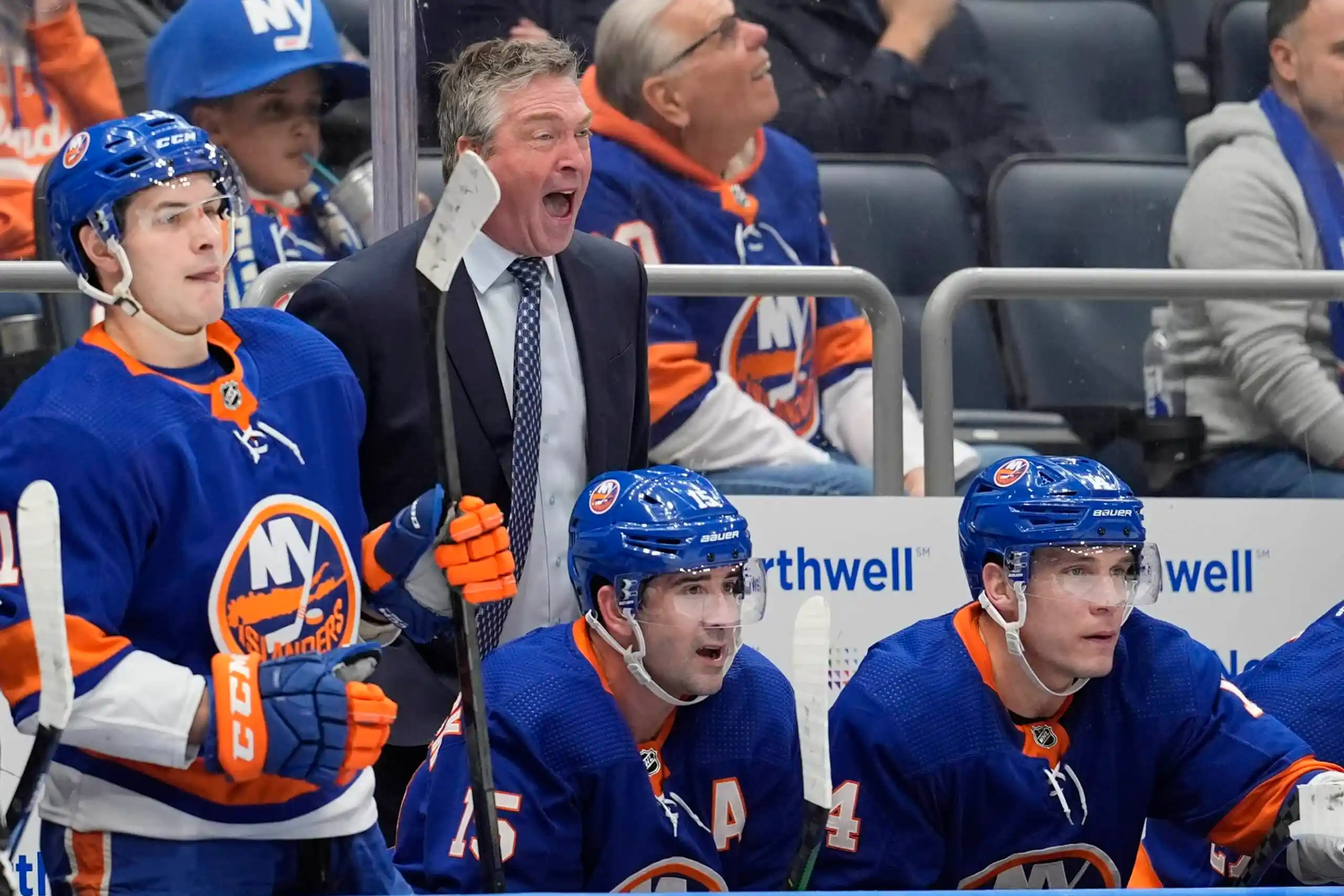 Patrick Roy a perdu les services de Noah Dobson