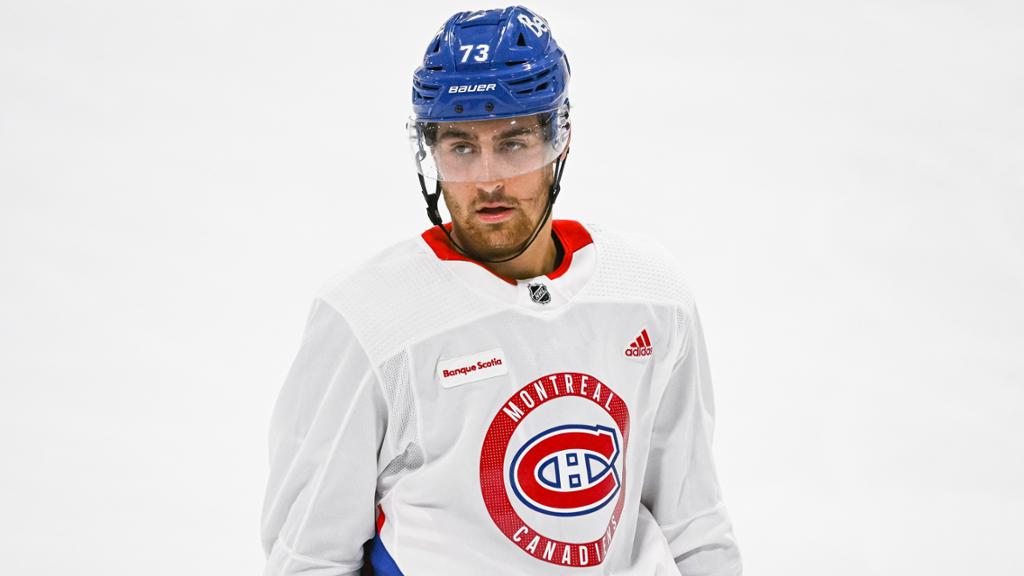 Luke Tuch signe un premier contrat et arrive en renfort pour le Rocket