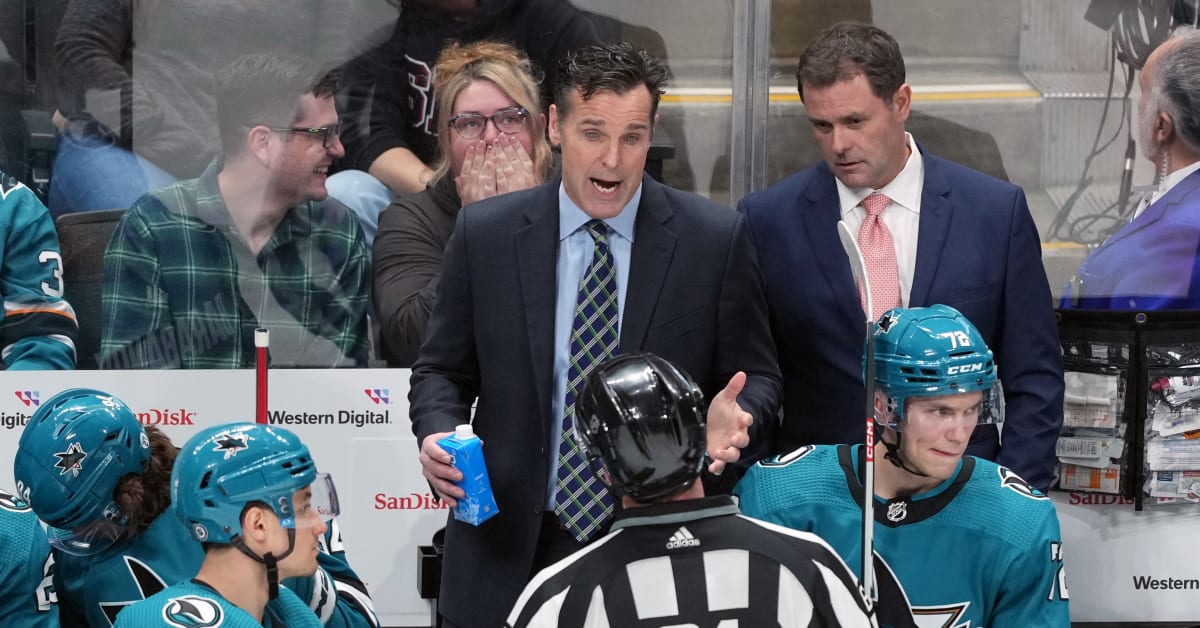 Les Sharks congédient David Quinn et se cherchent un entraîneur
