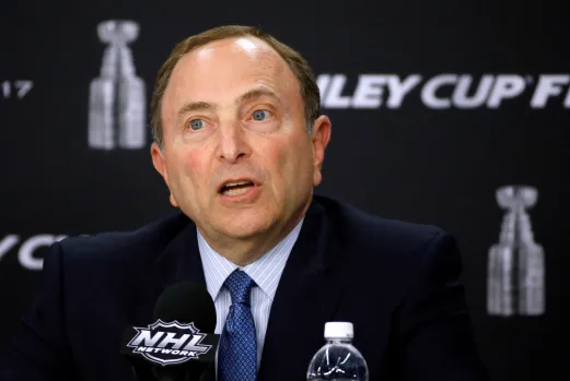 Plusieurs gouverneurs de la LNH sont déçus de Gary Bettman