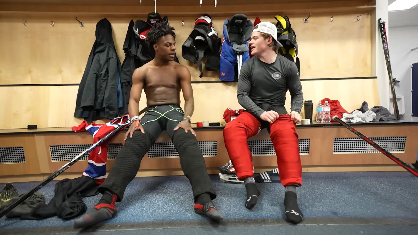Quand Cole Caufield apprend le hockey à IShowSpeed