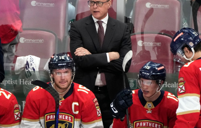 Paul Maurice crée une étincelle avec un changement sur un trio des Panthers