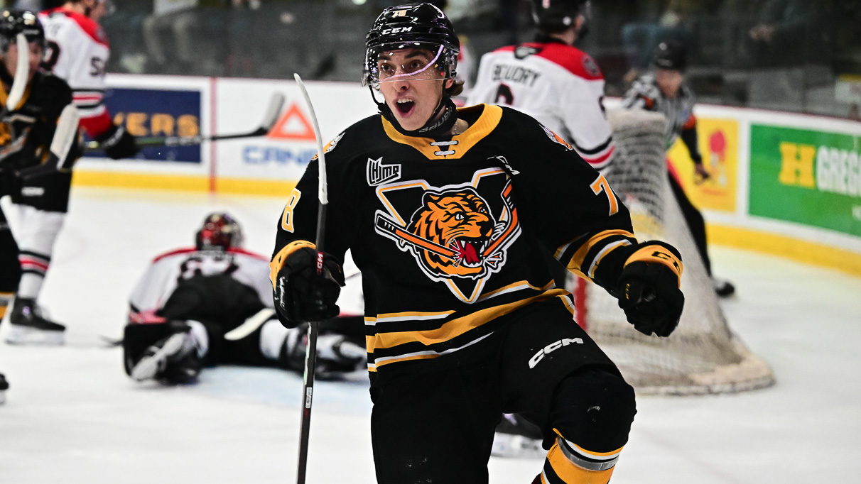 Les Lions et l’organisation du Canadien signent le marqueur Tommy Cormier