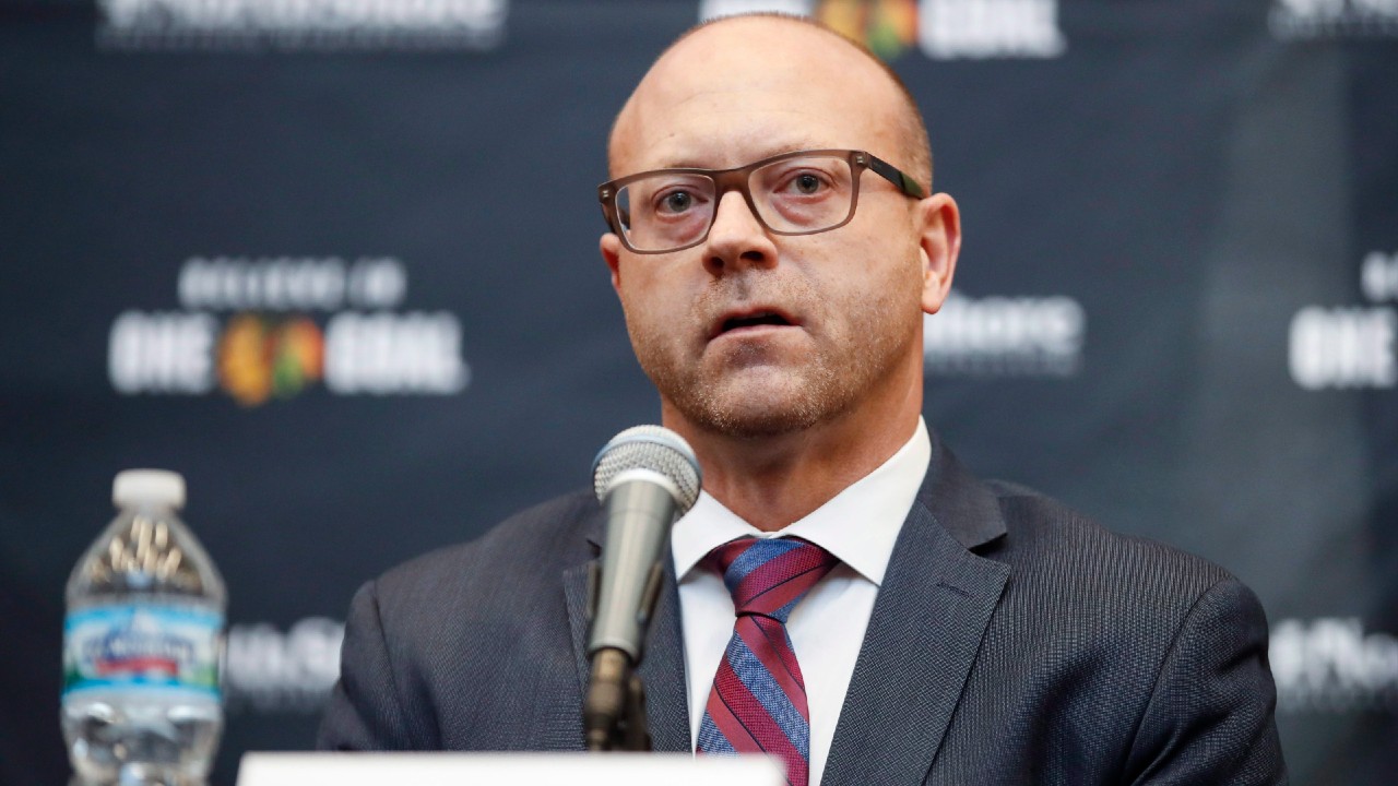 Les Oilers d’Edmonton donnent un vote de confiance au controversé Stan Bowman