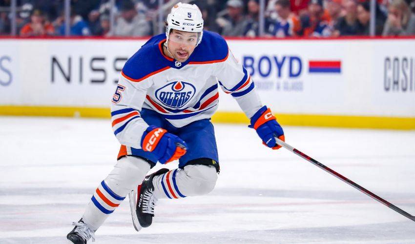 Le Canadien pourrait avoir un choix de 2e ronde contre le salaire de Cody Ceci