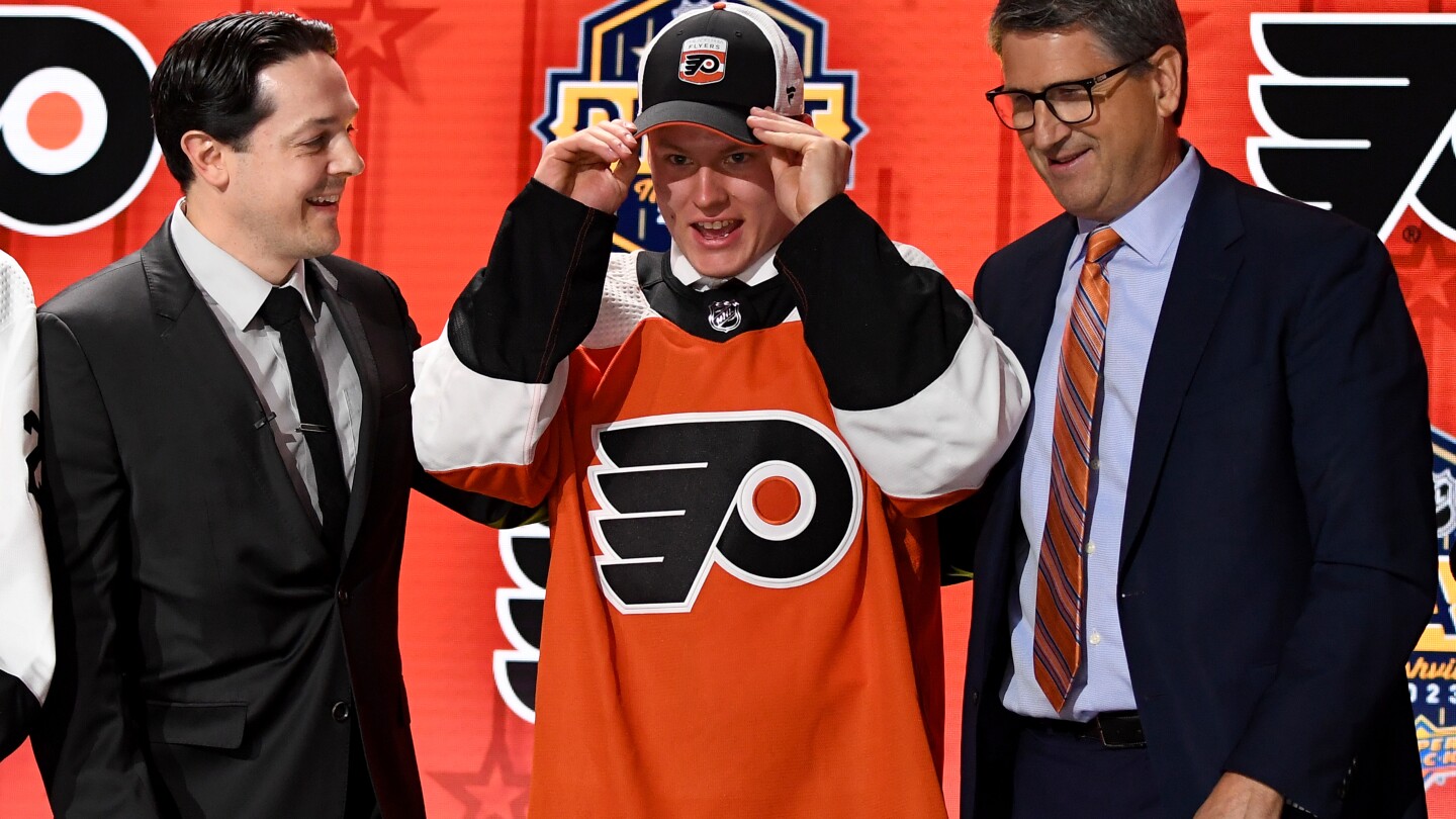 Matvei Michkov fait fureur à son premier match dans l’uniforme des Flyers de Philadelphie
