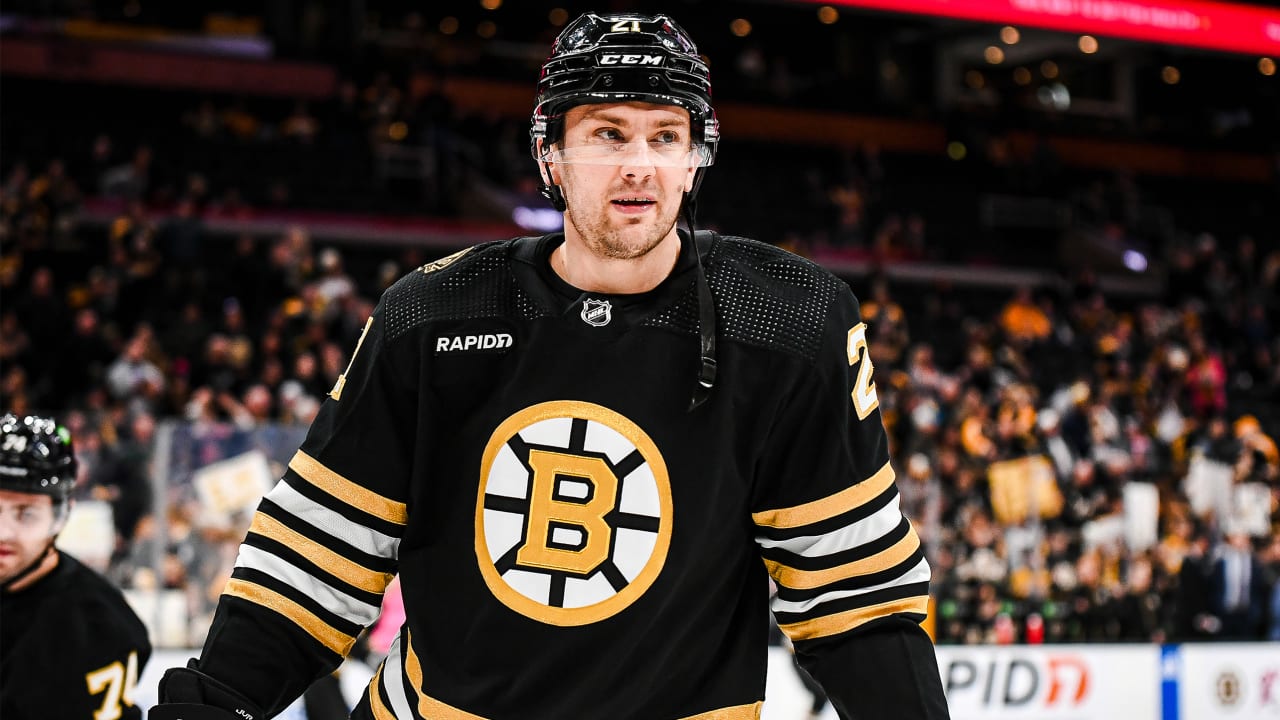 Les Blue Jackets frappent un coup intéressant avec le vétéran James Van Riemsdyk