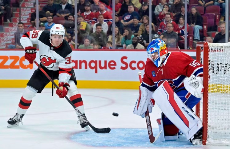 Le gardien Connor Hughes épate et force les choses au camp d’entraînement des Canadiens