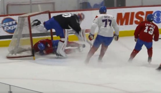 Le défenseur Mike Matheson évite le pire après une violente collision à la pratique des Canadiens