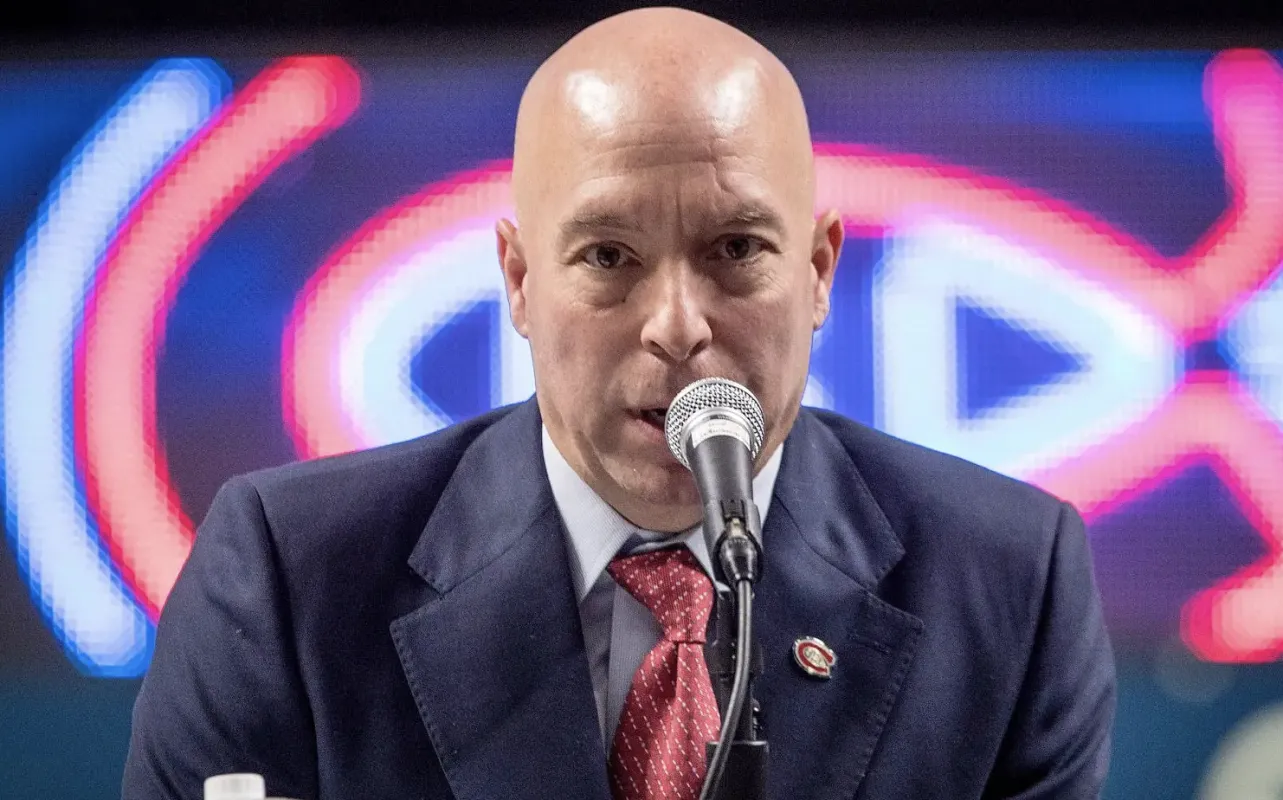 Kent Hughes et les Canadiens ont déniché un quart-arrière en défensive pour longtemps