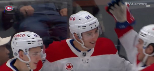 Logan Mailloux place la rondelle derrière le gardien pour la première fois de sa carrière de brillante façon