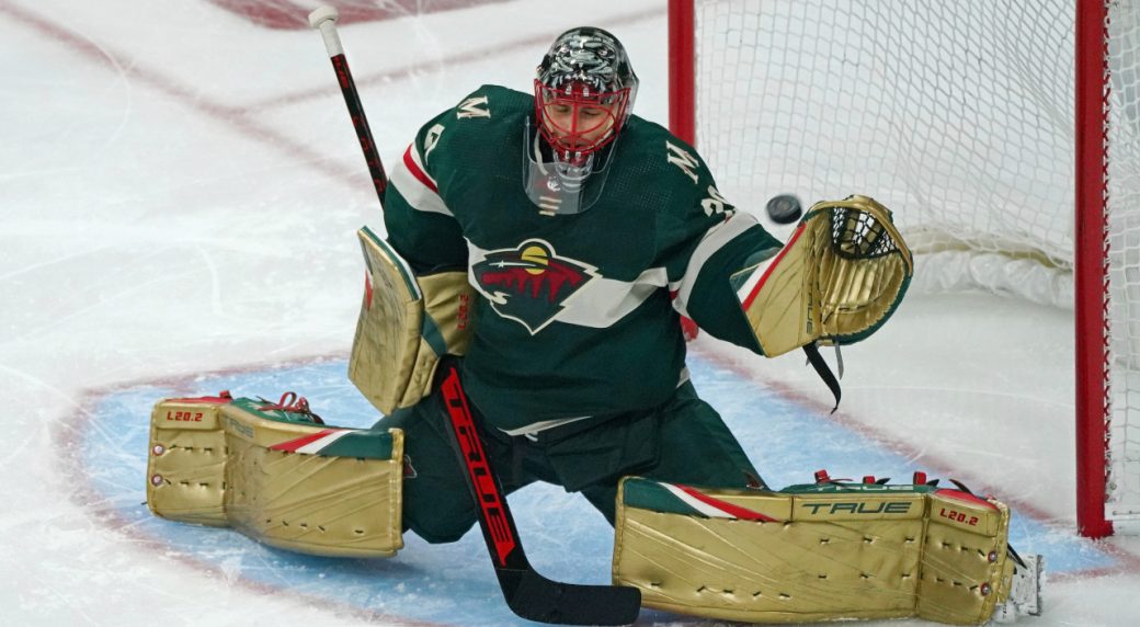 Le sens de l’humour de Fleury brille encore avec son costume hilarant de McLovin