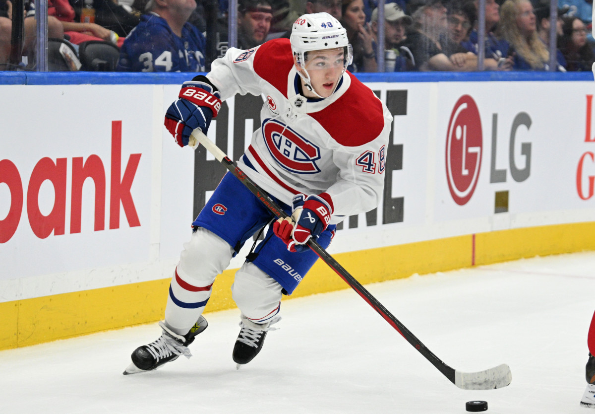 La blague a assez duré avec Lane Hutson et la première vague d’avantage numérique des Canadiens