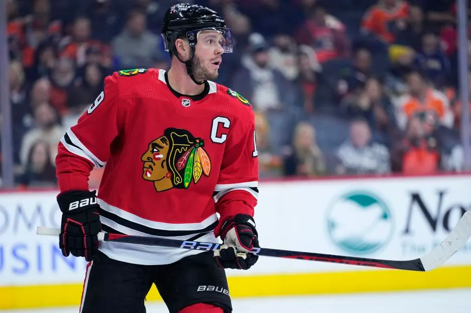 Jonathan Toews a été vu au Centre Bell hier