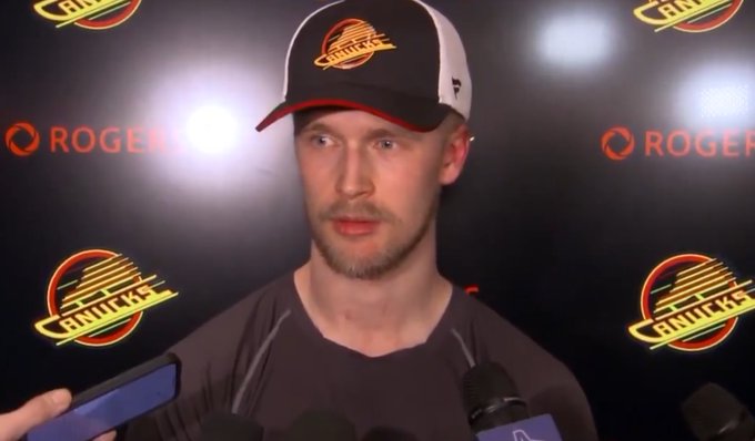 Elias Pettersson intéresse deux équipes de la LNH