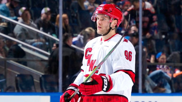 Aussitôt échangé aux Hurricanes, Mikko Rantanen pourrait être sur son départ de la Caroline