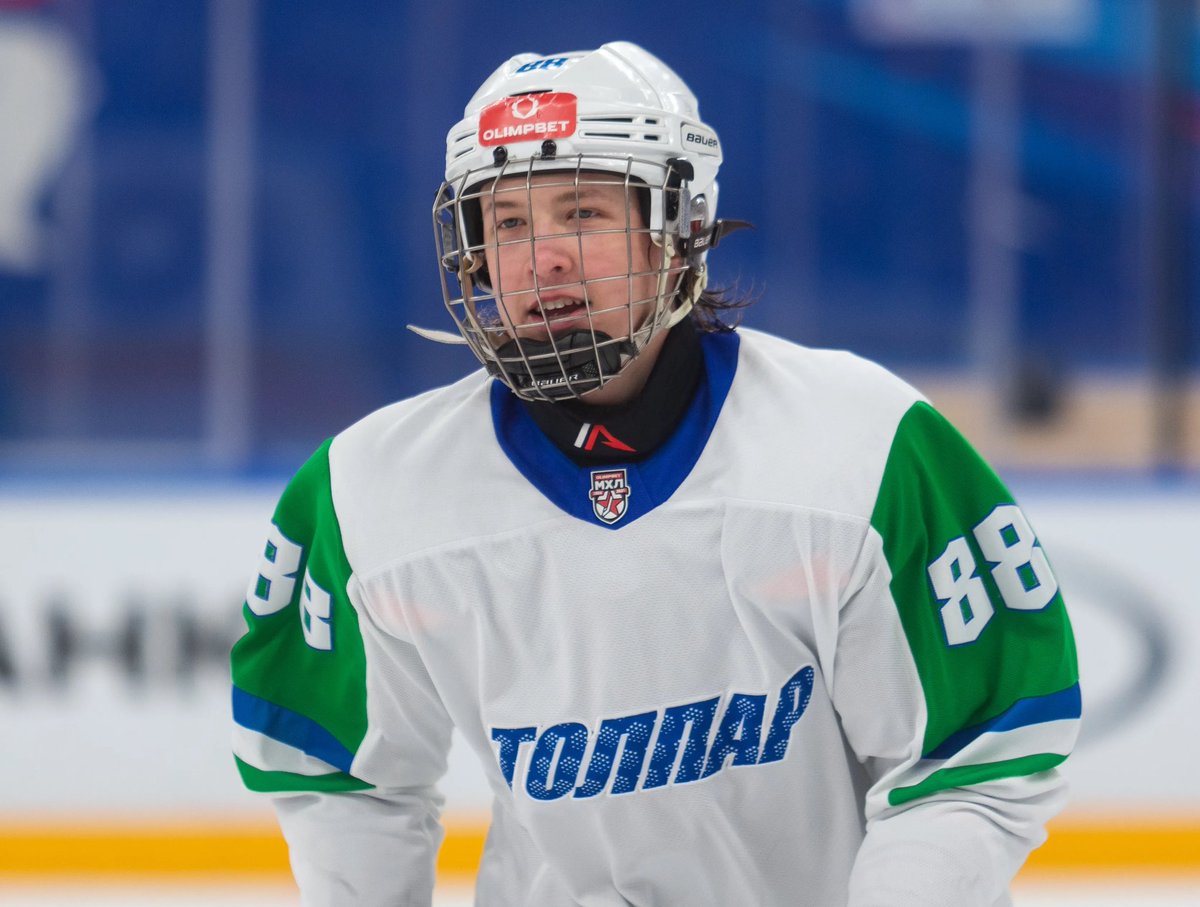 Repêchage du Canadien 2025 : Alexander Zharovsky et une stratégie assumée