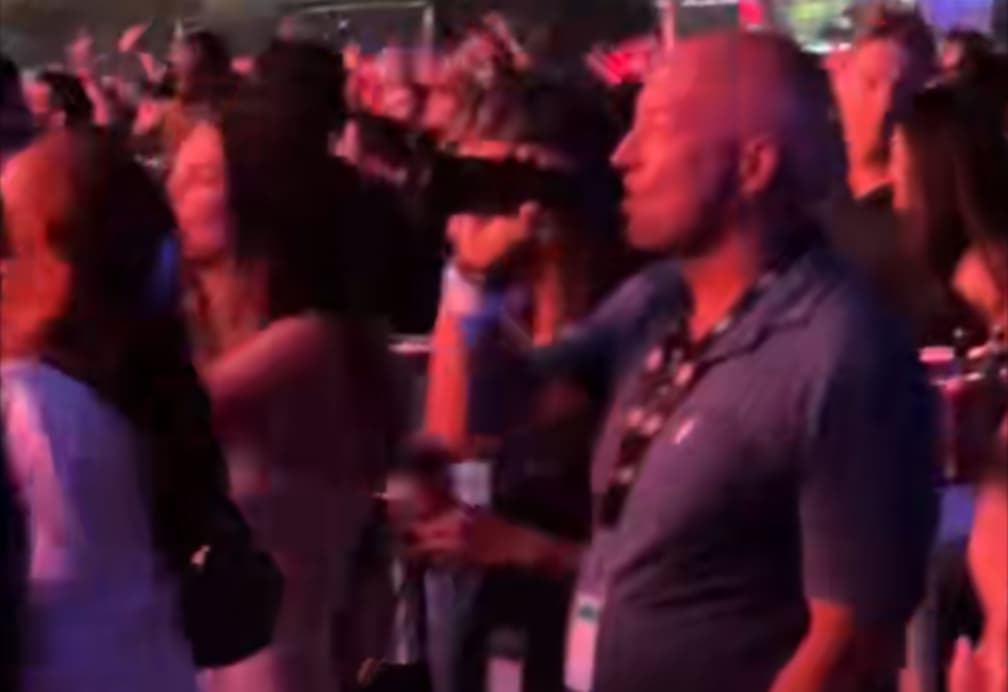 Kent Hughes était sur le gros party à Osheaga