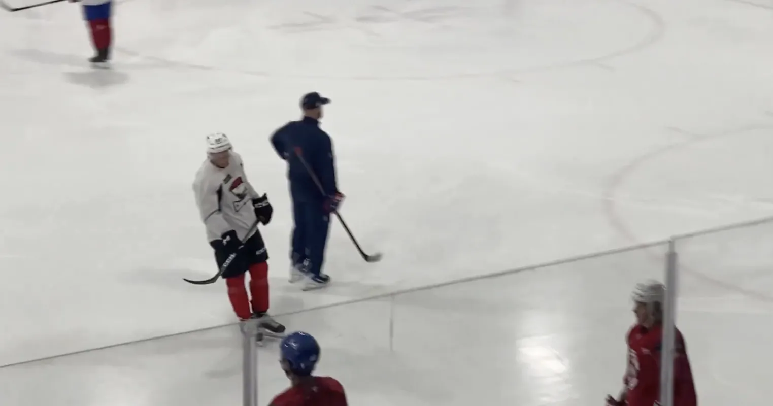 Énorme surprise en direct du Complexe CN de Brossard