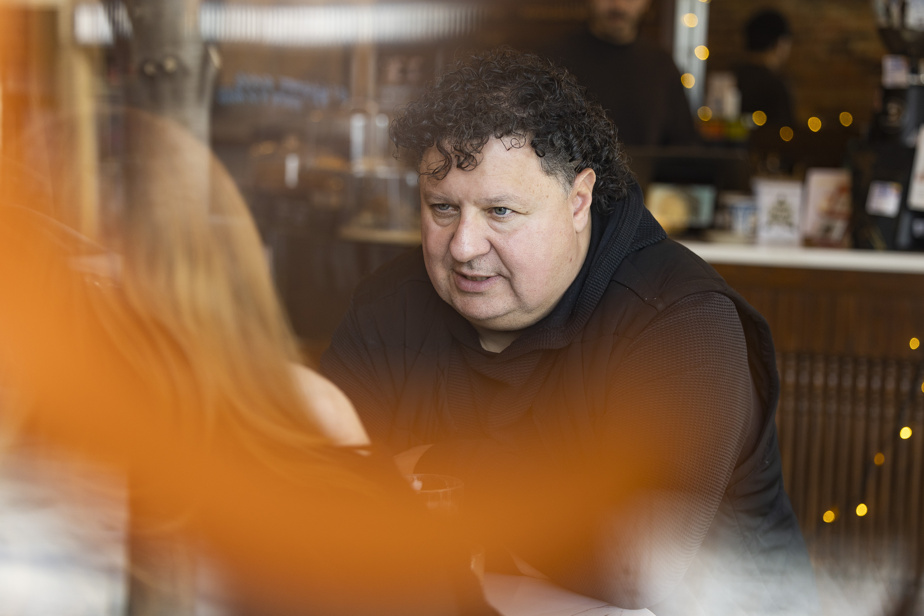 Tony Marinaro procède à une grande annonce