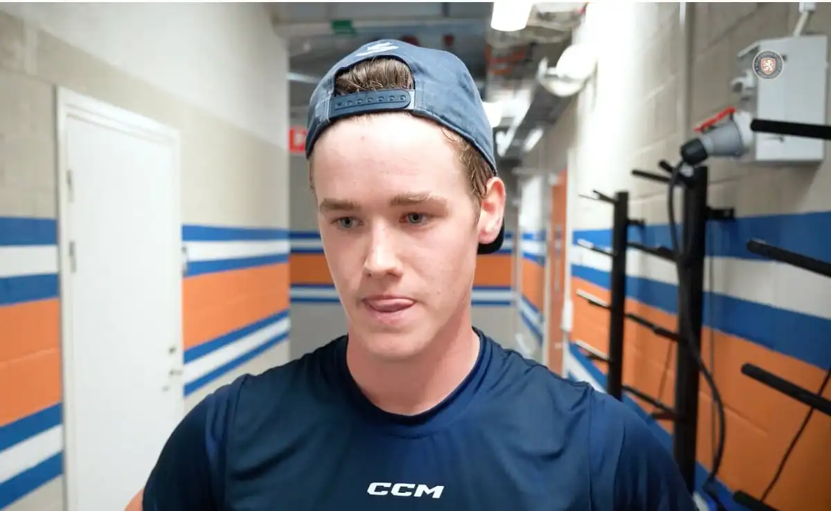 Un espoir méconnu du Canadien mène la SHL